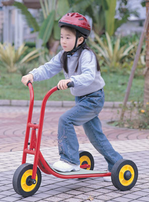 Wee Blossom M5011 Push Scooter