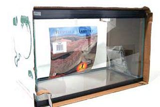 United Pet Group Aquatic Reptile Habitat Black 10 Gallons - 32530