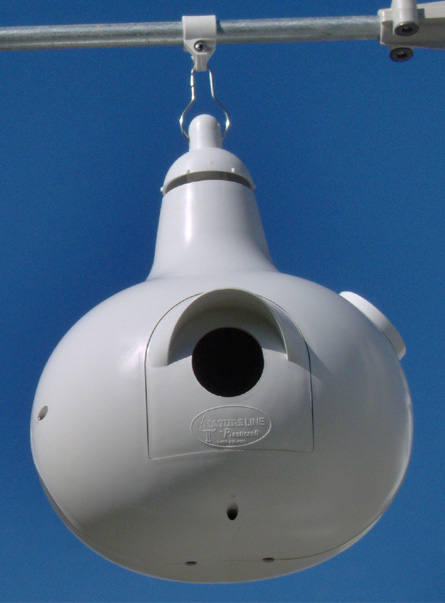 Natureline Plasticraft Manuf. Gourd - Round Hole Bird House