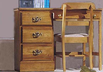 Desk Furniture - Carolina Furniture Works 231400 Carolina Oak Student Desk