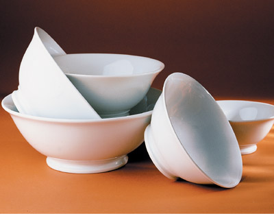 170122bl Footed Bowl - 8.75 Inch 2 Qt.