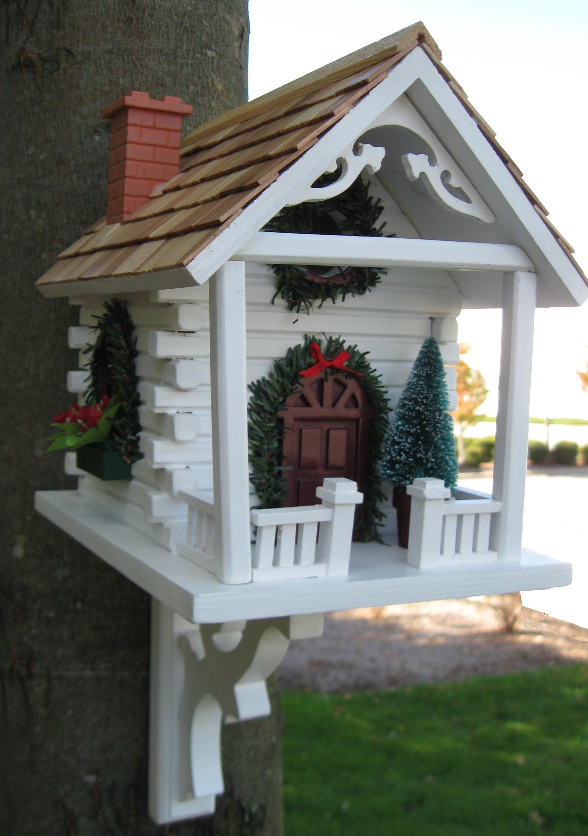 Home Bazaar HB2098A Christmas Cabin Birdhouse