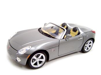 Diecast Pontiac - 2006 PONTIAC SOLSTICE GRAY 1:18 DIECAST MODEL