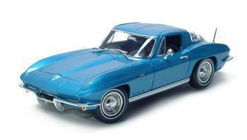 Diecast Model - 1965 CHEVROLET CORVETTE 1:18 DIECAST MODEL BLUE