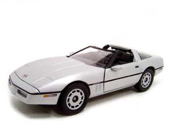 Corvette Diecast - JAMES BOND 007 1984 CORVETTE 1:18 ERTL DIECAST MODEL