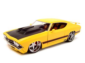 Diecast - 1969 CHEVY CHEVELLE SS YELLOW DUB 1:18 DIECAST MODEL