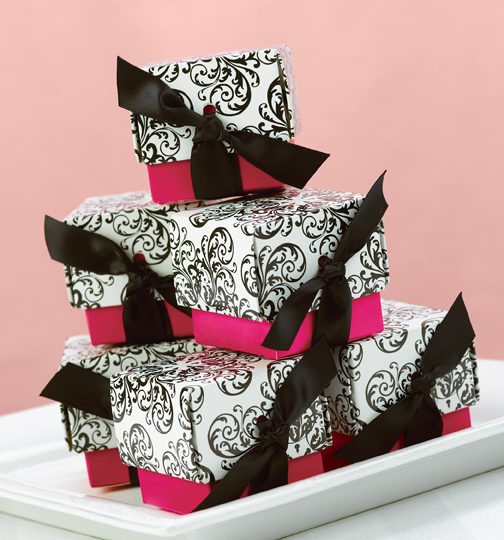 Hortense B. Hewitt 26303 Fuchsia Filigree Favor Boxes