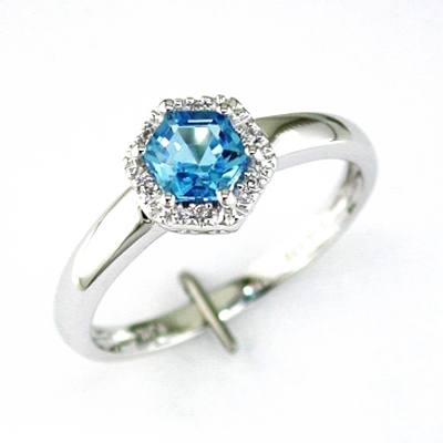 14K White Gold Diamond and Blue Topaz Ring Size 8.75