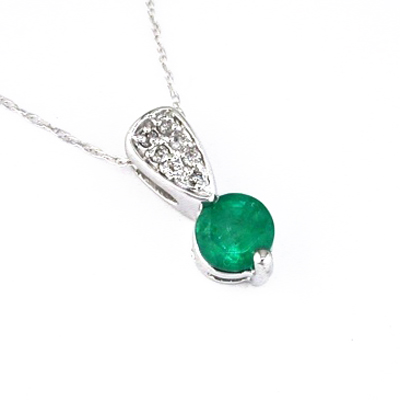JewelryCastle 31700GN 14K Diamond and Emerald Necklace