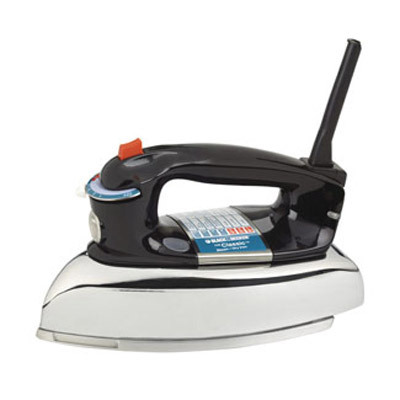 F67e Black And Decker Classic Iron Brings Simplicity And Style Back To Ironing