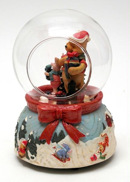 Roman Disney Collection: Musical Woodgrain Pooh/piglet In Dome