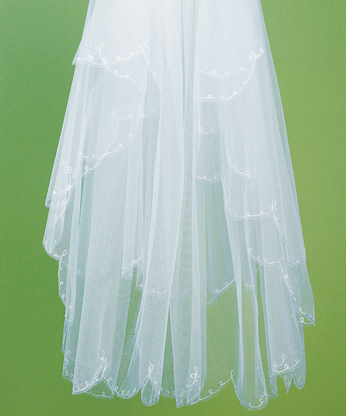 Weddingstar 8223 Scalloped Edge Embroidery Veil