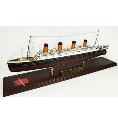 Toys and Models Titanic Wood Model Ship