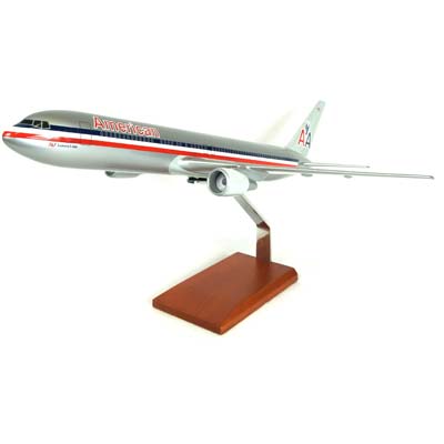 Toys and Models B767-300 American