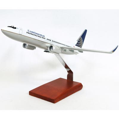 Toys and Models B737-800 Continental