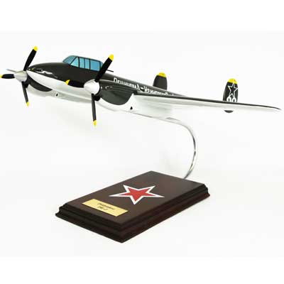 Toys and Models Petlyakov PE-2