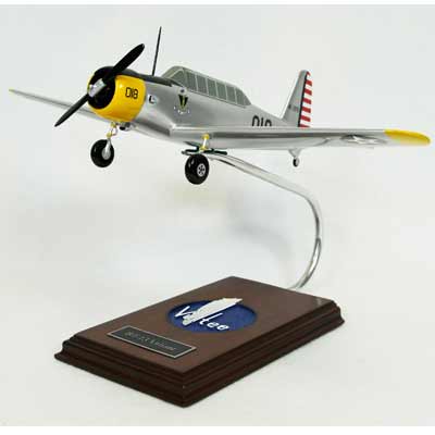 Toys and Models BT-13 Valiant Vibrator