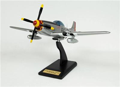 Toys and Models P-51D Mustang Glamorous Glen