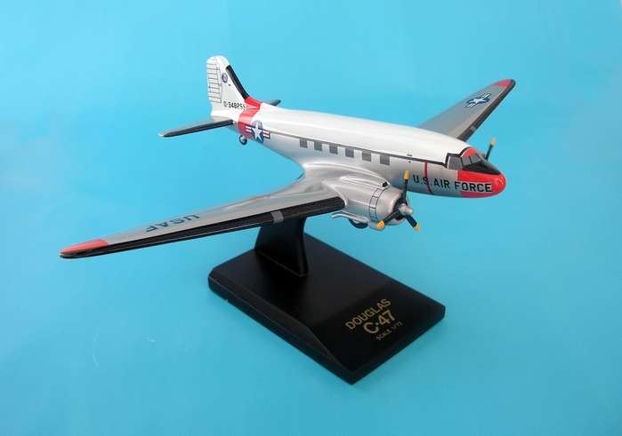 Daron A1472P22W C47 Skytrain Silver US Army Aircraft