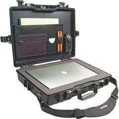 Pelican 1495CC2 17 Inch Notebook Computer and Accessory Case - 1495-008-110