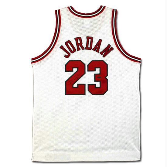 Michael Jordan Autographed Chicago Bulls Home/White Jersey - UDA - 52825