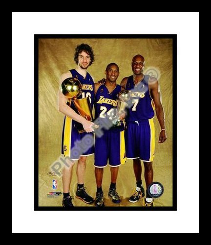 All About Autographs Aaa-21218 Kobe Bryant Pau Gasol And Lamar Odom Los Angeles Lakers NBA Framed 8X10 Photograph 2009 NBA Finals Champions And Mvp Trophy