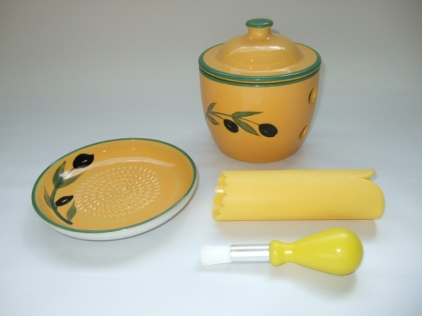Imcg Pcq100 Grater Plate Set & Garlic Keeper Olive Pattern