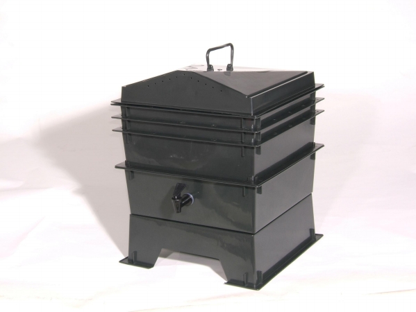 Wonder Metal and Plastic G900201-Black VermiHut Worm Bin- 3 Unit Tray Wonder Metal and Plastic G900201-Black VermiHut Worm Bin- 3 Unit Tray