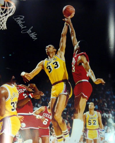 All About Autographs AAA-76134 Kareem Abdul-Jabbar Los Angeles Lakers NBA Hand Signed 16x20 Photo - vs Sixers