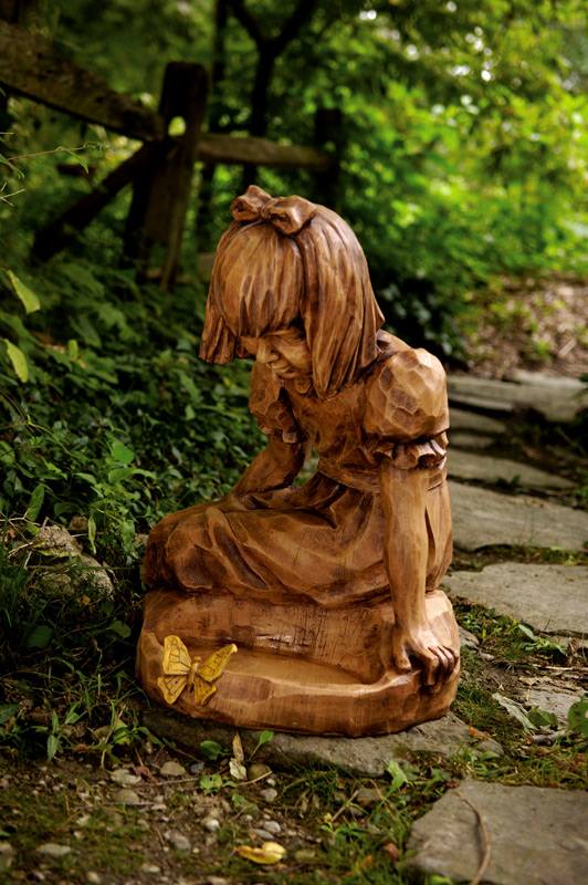 Reflection Girl Statue/Bbath