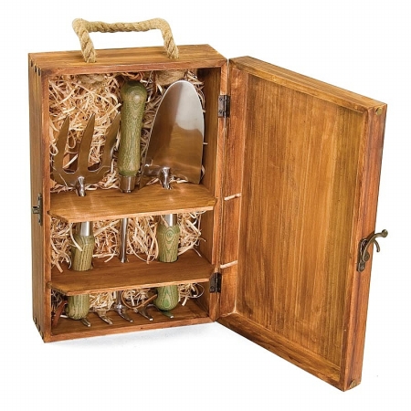 Picnic Time 540-00 Vintage Garden Tool 3 Piece Set In Vintage Wooden Carry Case