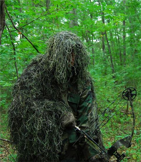 Ghilliesuits PpGBowWWLLh Synthetic UltraLight Ghillie Bow Hunting Jacket Left Hand Woodland Large
