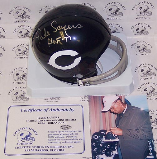 Creative Sports AMHCB2SAYERSHOF Gale Sayers Hand Signed Bears 2Bar Mini Helmet