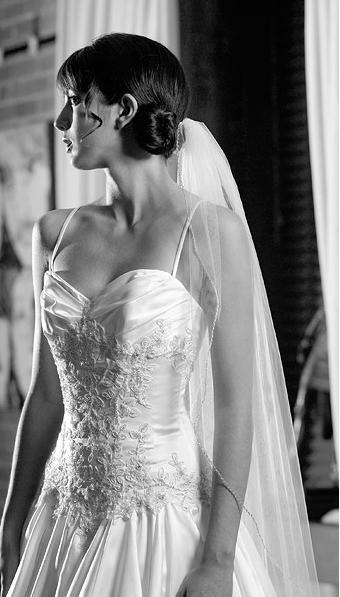Weddingstar 8977 Single Layer Veil in Soft Tulle with Beaded Edging Ivory