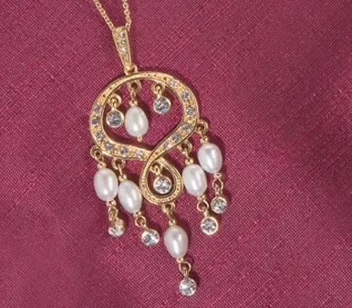 56-2229/gol Gold Chain Chandelier Indian Looking Pendant With Pearls