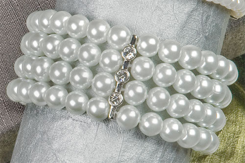 56-2234/slv Pearls Bracelet With Stone And Silver Bar