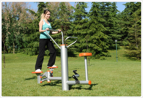 Sport Play 902-957H Stepper Bike Station
