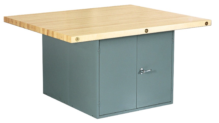 Diversified Woodcraft WB24V 4Station Workbench with Vises