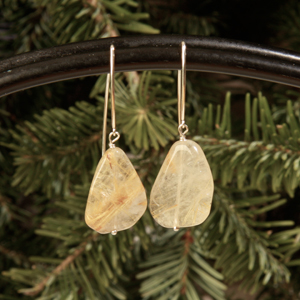 Betty Rocks BERRTQ13326141LD Long Drop Oval 26 x 14mm Flat Nugget Rutilated Quartz Earrings