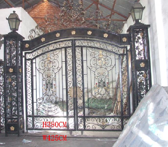 Ing600 Iron Gate With Lamps Iron