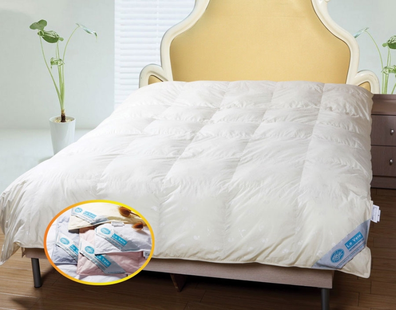 LE160Q Le Vele Goose Down Quilt Le Vele Queen Goose Down Quilt