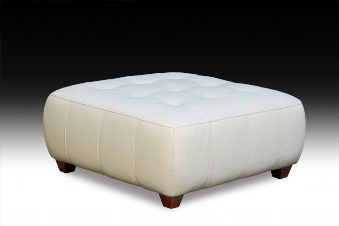 Diamond Sofa zensqottow Zen Collection All Leather#44; Tufted Square Cocktail Ottoman by Diamond Sofa White