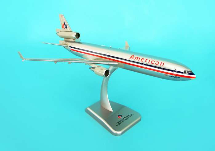 Hogan HG1530G American Airlines MD11 withLanding Gear
