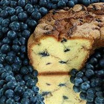 Bblgc Large- 10 In.- 3.1 Lbs New England Blueberry Coffee Cake