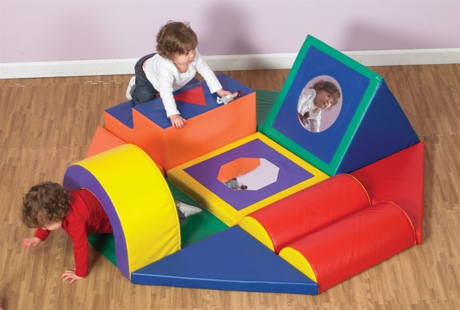 Cf322-391 Shape & Play Obstacle Course