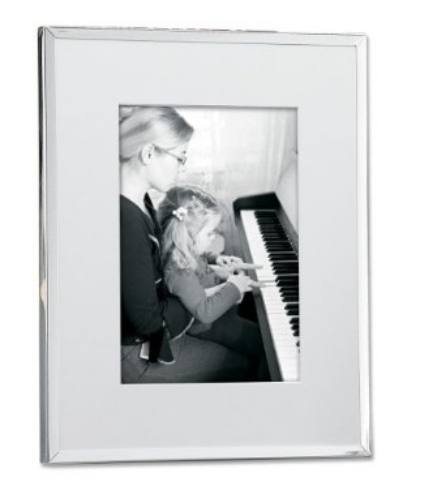 284080 Silver Plated Matted 8x10 Picture Frame