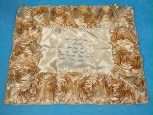 Judaica IJCC1024 Gold Rose Challah Cover