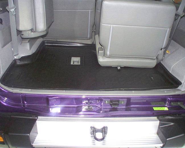 Carbox CB207068BL 19982007 Nissan Maxima Carbox II Cargo Liner Black