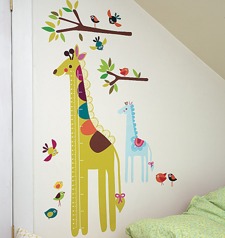 13533 Peel & Stick Wall Play Giraffe Growth Chart