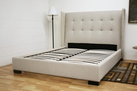 Wholesale Interiors B62CW018Queen Bed Bed Cream